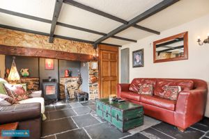 Sitting Room- click for photo gallery